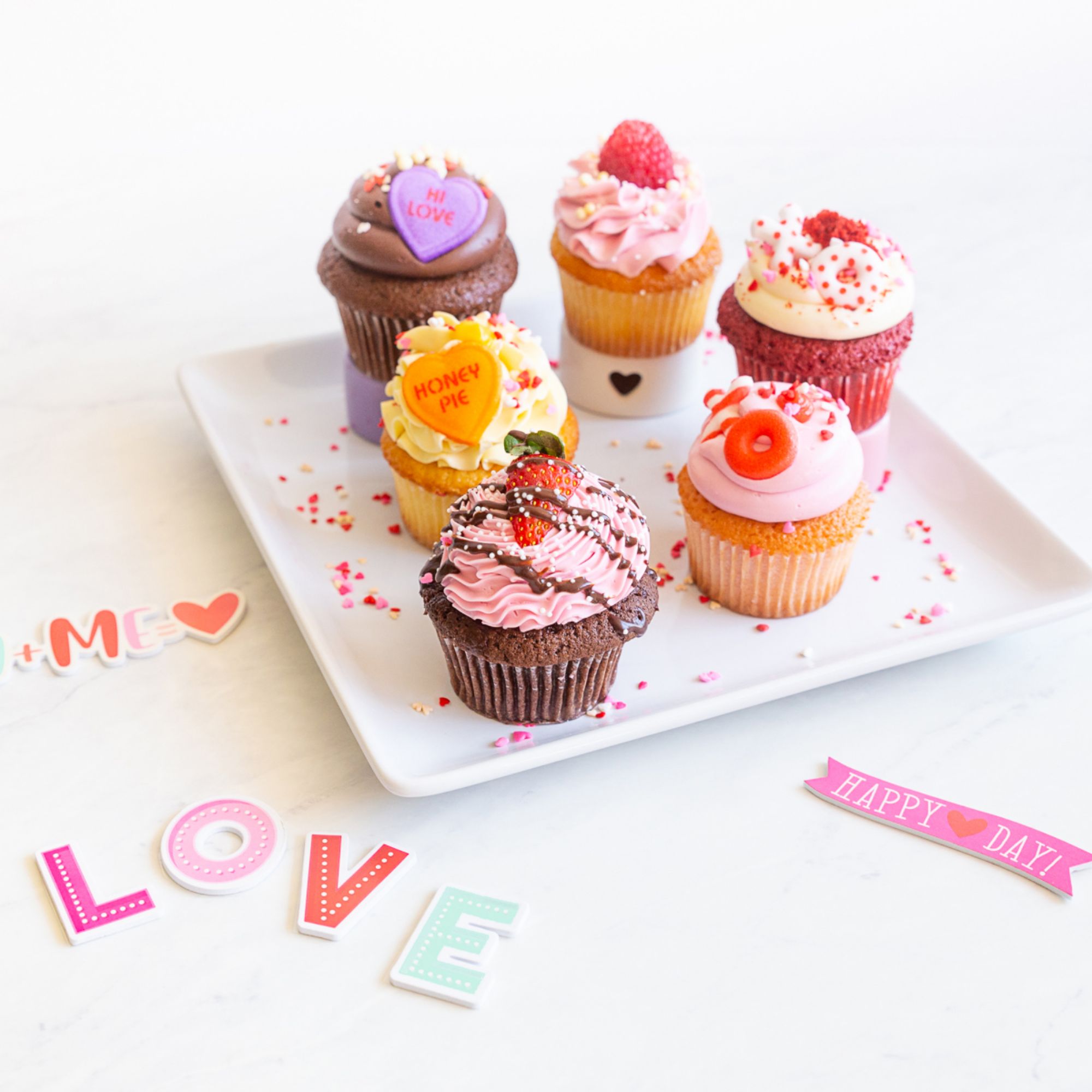 Decorated Valentines Day Cupcakes